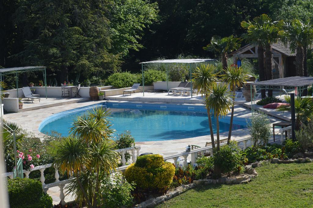 Chateau La Roque Margaux Hotel Servian Exterior photo